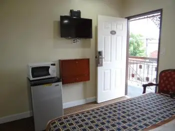 Travel Inn 10