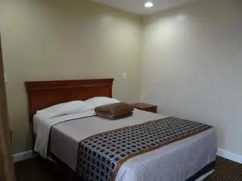 Travel Inn 9